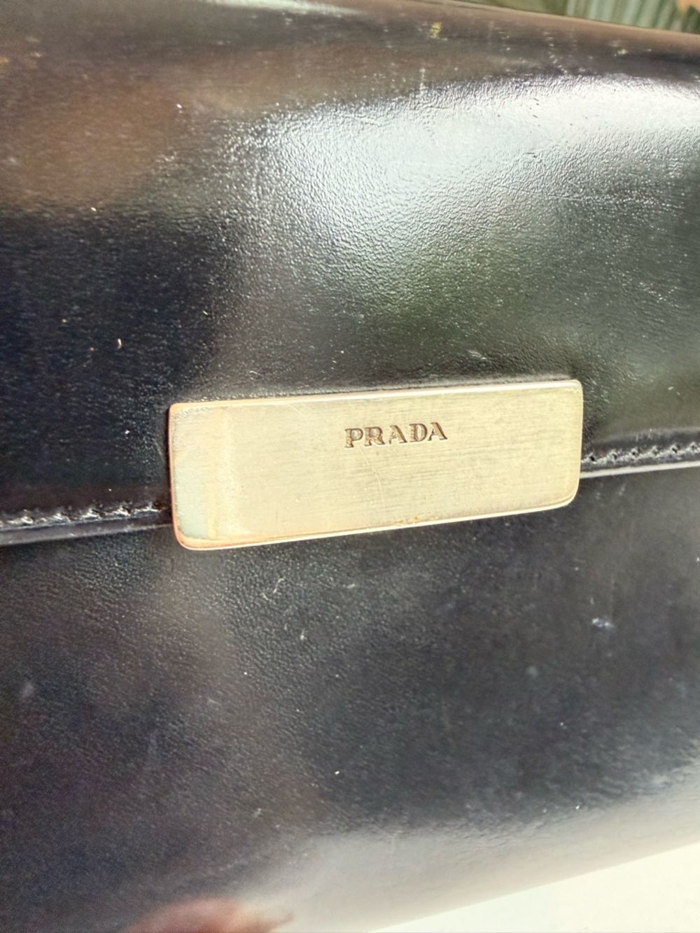 Prada ‘Vitello Leather Compact Wallet’ - Picture 11 of 11